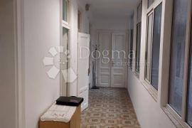 CENTAR STAN 5-SOBAN, Rijeka, Apartamento