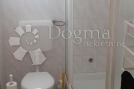 Selce - apartman u centru, 60 metara od plaže, Crikvenica, Stan