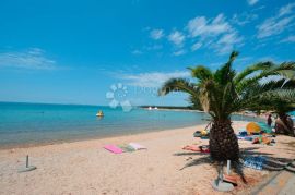 Beachfront Suite Panorama Seawiew, Povljana, شقة