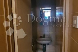 Poslovni prostor 114 m², Rijeka, Propiedad comercial