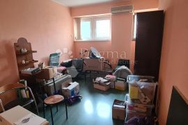 Poslovni prostor 114 m², Rijeka, Immobili commerciali