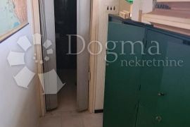 Poslovni prostor 114 m², Rijeka, Immobili commerciali