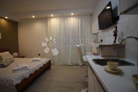 Apartmanska vila 200 metara od mora, Medulin, Haus