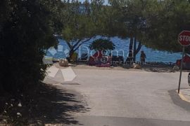 Pag, ekskluzivna nekretnina sa 6 apartmana 15 m od plaže, 2. red do mora, Pag, Casa