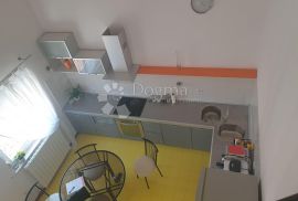 Predivan dvoetažni stan na atraktivnoj lokaciji, Pula, Appartement