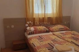 Apartmanska kuća u okolici Poreča, Poreč, Casa