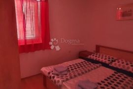 Apartmanska kuća u okolici Poreča, Poreč, Casa