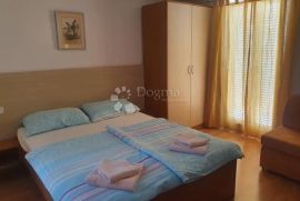 Apartmanska kuća u okolici Poreča, Poreč, Casa