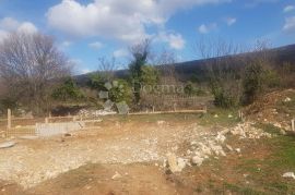 Započeta gradnja kuće s očaravajućim otvorenim pogledom na Raški zaljev, Labin, Casa