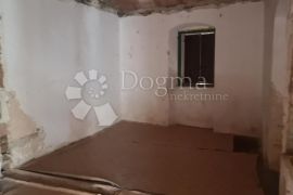 Kuća za adaptaciju, Pazin - Okolica, House