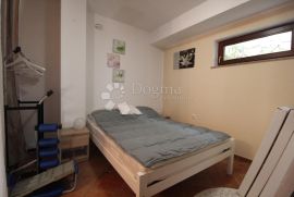 KOSTRENA GLAVANI APARTMAN 60 m² SA PARKIRNIM MJESTOM, Kostrena, Appartement