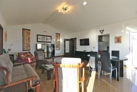 Apartmanska kuća s Kvarnerom na dlanu, Opatija - Okolica, Kuća