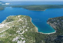 Fantastično zemljište, prvi red do mora, za igradnju hotelskih objekata!, Marčana, Terrain