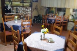 Mali Lošinj, restoran u centru na frekventnoj poziciji!, Mali Lošinj, Poslovni prostor