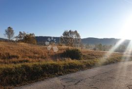 SAGRADITE KUĆU NA NAJLJEPŠOJ LIVADI, Delnice, Land