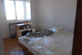 Krimeja 69 m², 2S+DB, balkon, pogled more, Rijeka, Kвартира