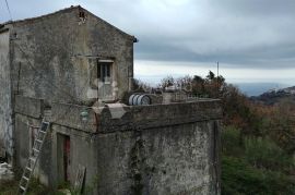 BRSEČ, GOLOVIK, STARINA S POGLEDOM, Mošćenička Draga, Kuća