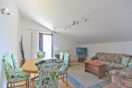 KASTAV, SAMOSTOJEĆA KUĆA, 3 STAN, RADIONA - 450 m², Kastav, Famiglia