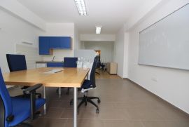 KASTAV MARTINKOVAC POSLOVNI PROSTOR ZA ZAKUP 120 m²!, Kastav, Commercial property