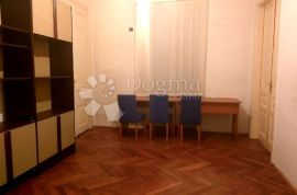 Poslovni prostor 18 m² 1. kat, Rijeka, Ticari emlak