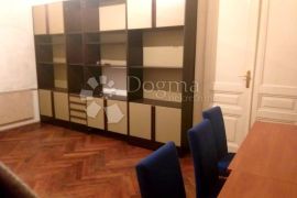 Poslovni prostor 18 m² 1. kat, Rijeka, العقارات التجارية