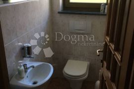 Prodaja Vile s bazenom, Mlinovi, 985 m², Podsljeme, بيت