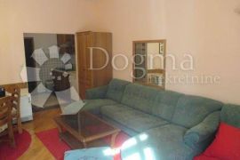 Apartman uz more, Crikvenica, شقة