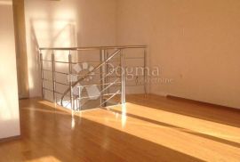 Stan/Apartman od 200 m², Crikvenica, Stan