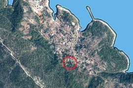 Veli Lošinj, građevinski teren od 1982 m², Mali Lošinj, Zemljište