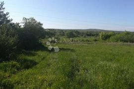 Građevinsko zemljište mještovite namjene, Labin, Terrain