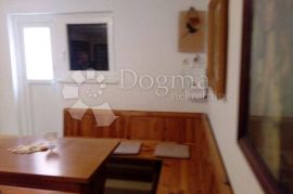 RIJETKOST U PONUDI, Mali Lošinj, apartman 30 m od mora, Mali Lošinj, Kвартира