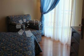 Apartman na prestižnoj lokaciji, Umag, Appartement