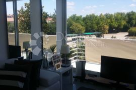 NOVIGRAD, dvoetažni apartman 100 m od mora, Novigrad, Appartment