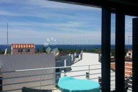 NOVIGRAD, dvoetažni apartman 100 m od mora, Novigrad, Daire