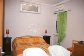 Rovinj – luksuzni dvoetažni apartman blizu mora, Rovinj, Flat