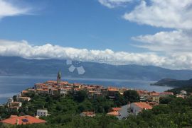 GRAĐEVINSKO ZEMLJIŠTE, ATRAKTIVNO !, Vrbnik, Arazi