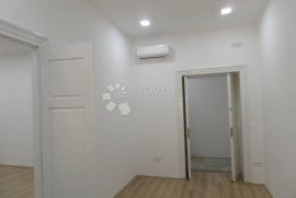 Uredi u samom centru grada, Rijeka, Commercial property