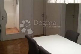 Stan u centru 60 m² 2SKL, Rijeka, Flat