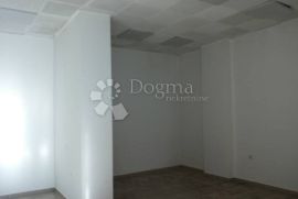 Poslovni prostor Podmurvice 107 m², Rijeka, Εμπορικά ακίνητα