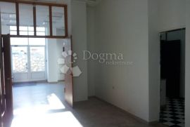 Poslovni prostor Podmurvice 107 m², Rijeka, Gewerbeimmobilie