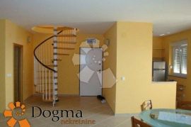 STAN OPATIJA 108 m² 3S+DB, Opatija, Appartment