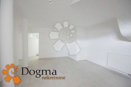 NAJAM POSLOVNI PROSTOR REŠETARI 130 m², Kastav, Коммерческая недвижимость