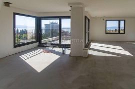 EXLUZIVAN STAN CENTAR OPATIJE 151 m², 3S+DB, Opatija, Appartment