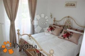 POSLOVNI PROSTOR, NAJAM, RIJEKA, BRAJDA, 15 m², Rijeka, العقارات التجارية