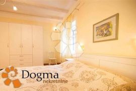 STAN NAJAM RIJEKA D. VEŽICA 60m2 1S+DB, Rijeka, Apartamento