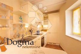 STAN NAJAM RIJEKA D. VEŽICA 60m2 1S+DB, Rijeka, Apartamento