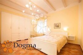 STAN NAJAM RIJEKA D. VEŽICA 60m2 1S+DB, Rijeka, Apartamento