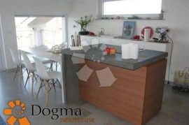 APARTMAN OTOK KRK MALINSKA 110.91 m² 2S+DB, Malinska-Dubašnica, Διαμέρισμα