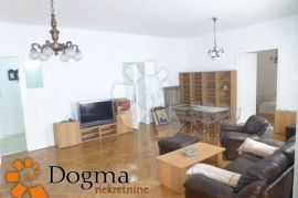 STAN RIJEKA CENTAR 170 m² 3S+DB, Rijeka, Wohnung