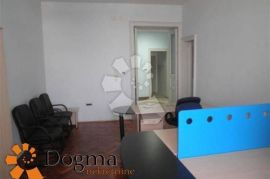 POSLOVNI PROSTOR RIJEKA CENTAR 84 m² 2SKL, Rijeka, Poslovni prostor